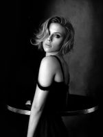 Scarlett-Johansson