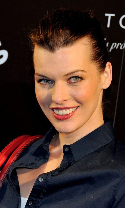 Milla Jovovich Celebrity Mobile Wallpaper     X