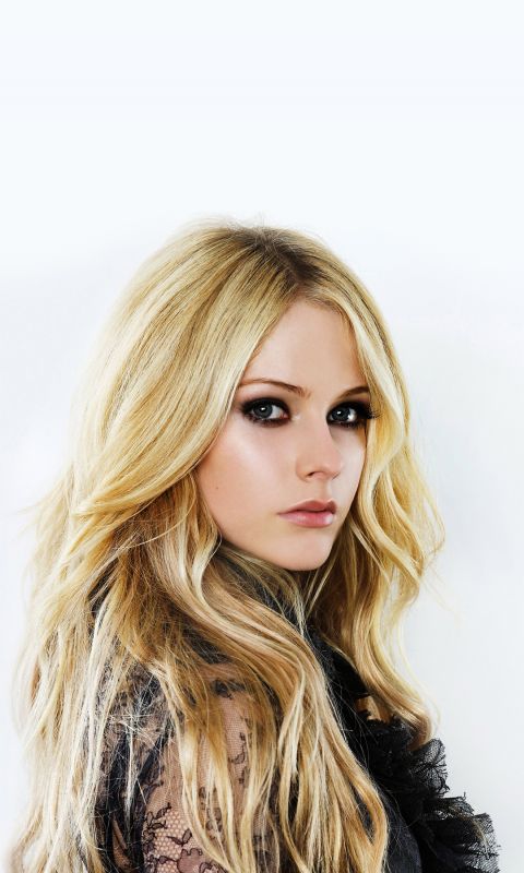 Avril Lavigne Celebrity Mobile Wallpaper     X