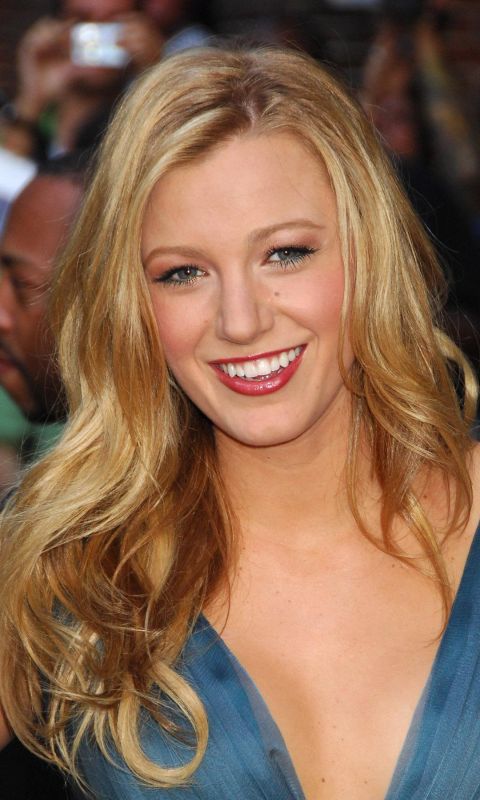 Beautiful Blake Lively Celebrity Girls Pictures Mobile Phone Wallpaper Free