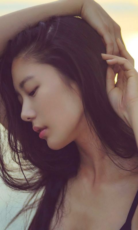 Clara Lee IPhone