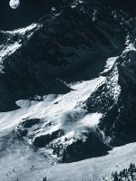 glacier mountains during night wallpaper