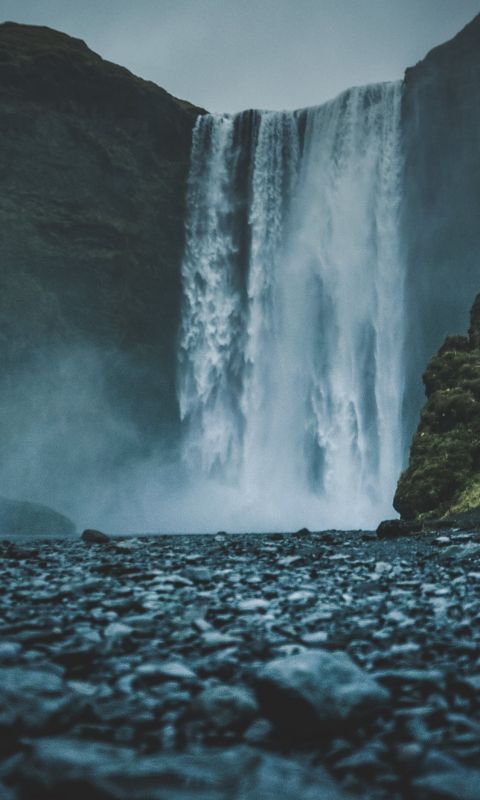 Skogafoss Falls wallpaper