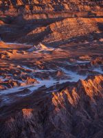 brown rocky mountains during daytime wallpaper